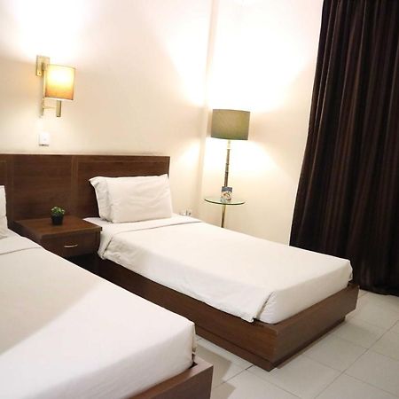 Excellent Seven Boutique Hotel Bandung Buitenkant foto