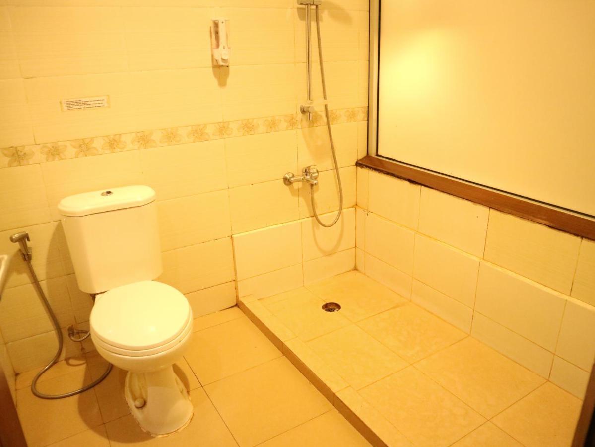 Excellent Seven Boutique Hotel Bandung Buitenkant foto