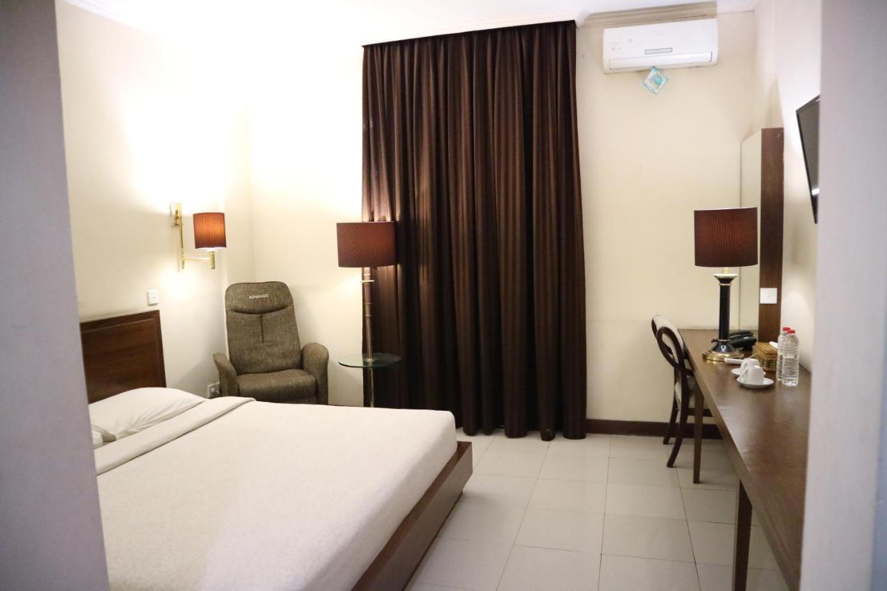 Excellent Seven Boutique Hotel Bandung Buitenkant foto